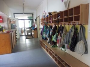 Flur mit Garderobe in der Kindergruppe Bettenhaus